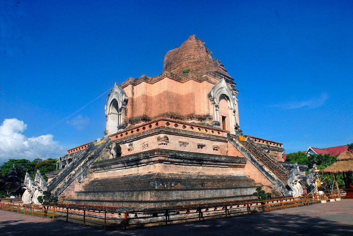 WAT CHEDI LUANG VARAVIHARA