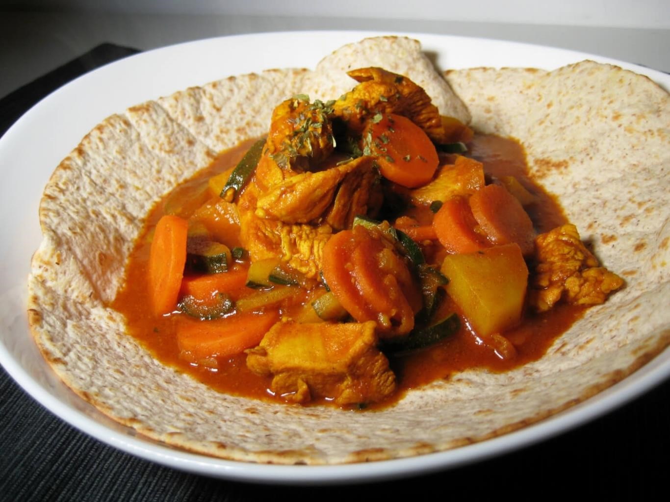 ẩm thực tây á, Thareed, phổ biến trong các bữa ăn ở tây á
