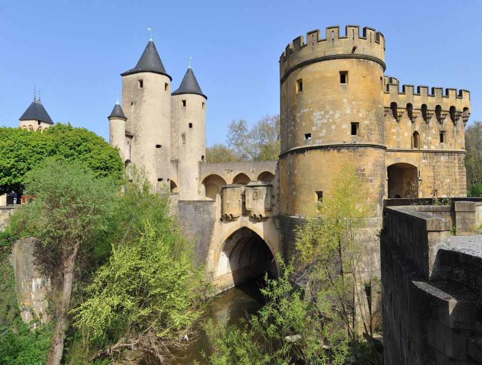 khám phá lâu đài Porte Des Allemands