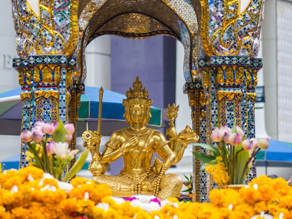 Ngôi đền thờ Phật bốn mặt linh thiêng nhất Bangkok